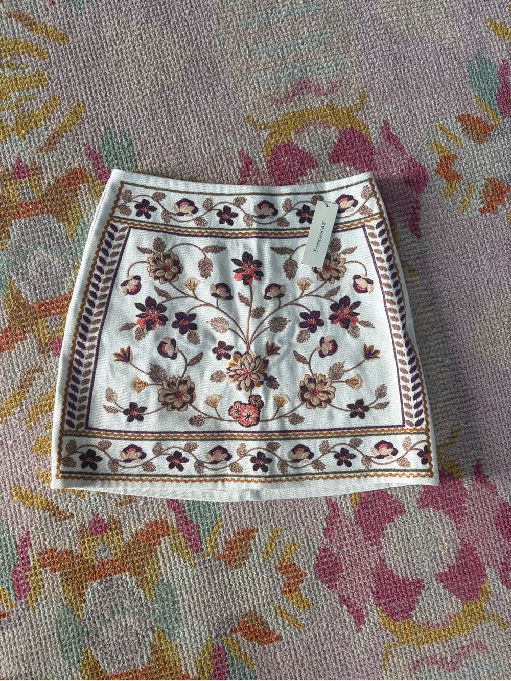 Francesca's Collections White Embroidered Floral Mini Skirt